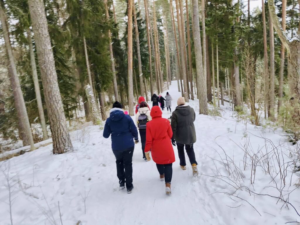 Naiste matk Väiksel Väerajal